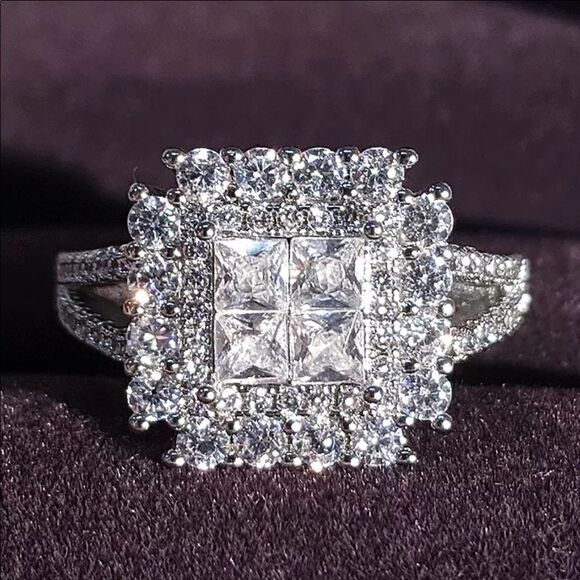 2.57ct Princess Cut Diamonds Rings - Picture 3 of 6